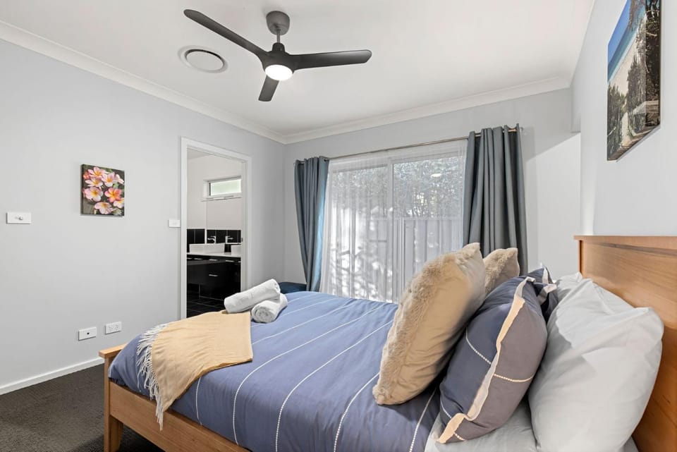 Callala Blue - Pet Friendly - Community Pool House in Callala Bay