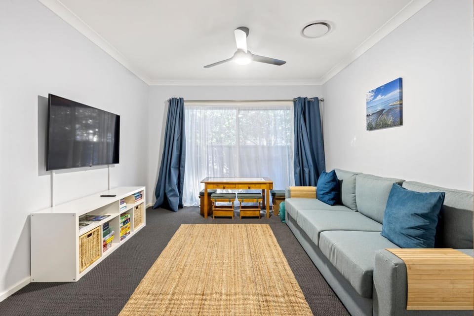Callala Blue - Pet Friendly - Community Pool House in Callala Bay