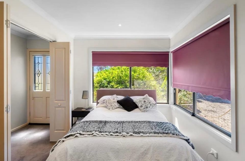 Tranquil River Retreat House in Nagambie