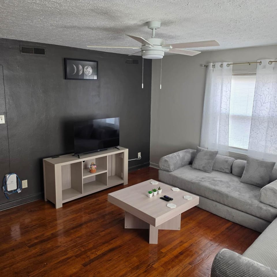 Liberty Alley Hideaway 2 Apartment in Indiana