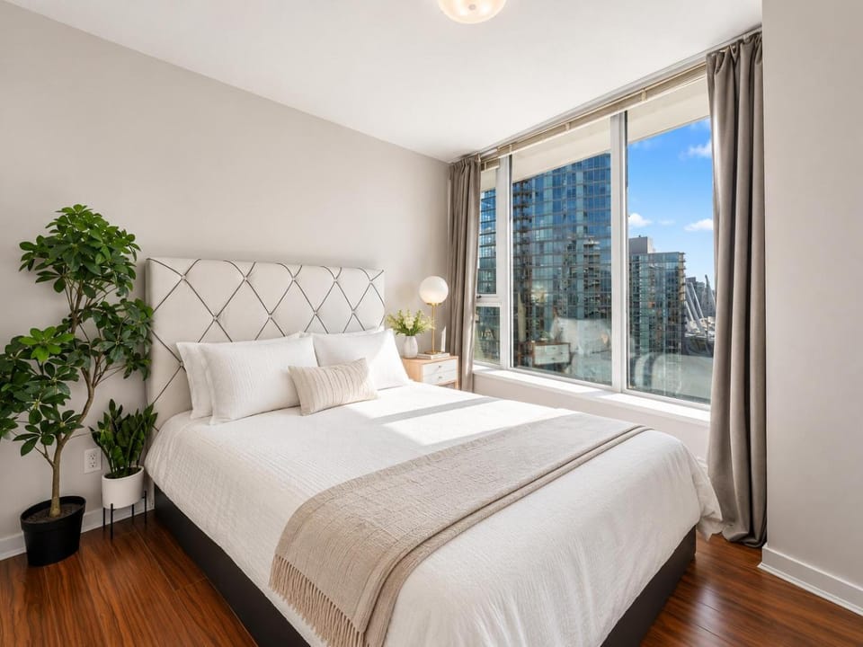 Prime 2BR Vancouver Stay beside Stadium-Chinatown Station Apartment in Vancouver