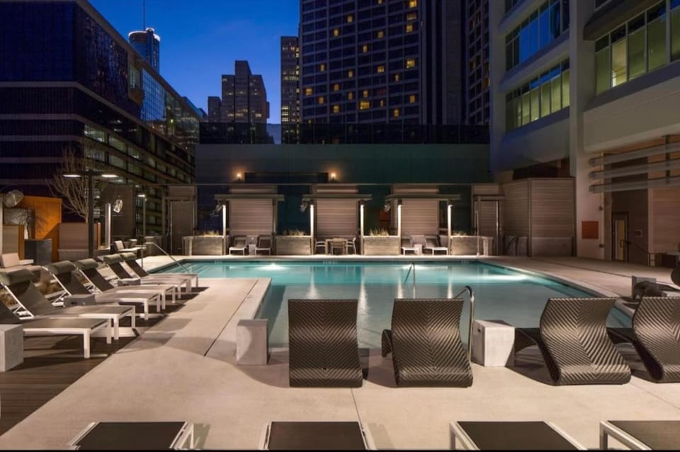 Pool view, Swimming pool