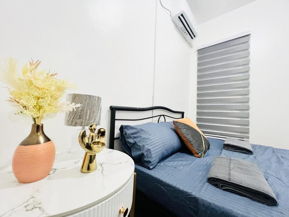 Sta Monica Estate Tisa 3BR House for 10 with Parking Apartment in Cebu City