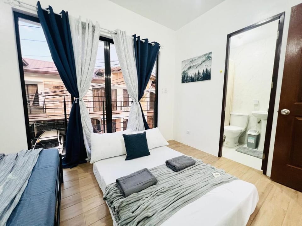 Sta Monica Estate Tisa 3BR House for 10 with Parking Apartment in Cebu City