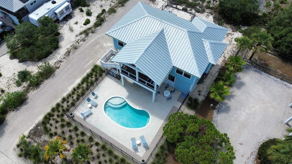 New St George Island Retreat Pool Pet Friendly Apartment in Saint George Island