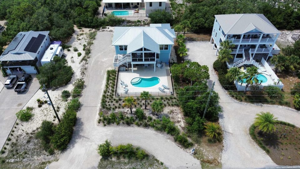 New St George Island Retreat Pool Pet Friendly Apartment in Saint George Island