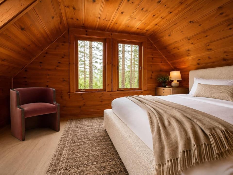 The Fork House Luxury Creekside Sierra Retreat House in Twain Harte