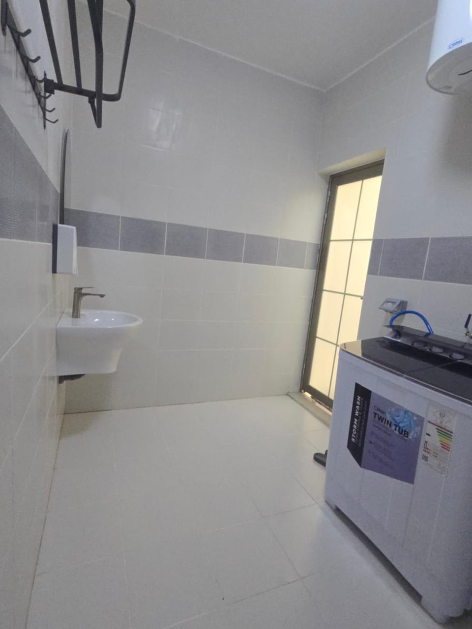 Bathroom, washing machine