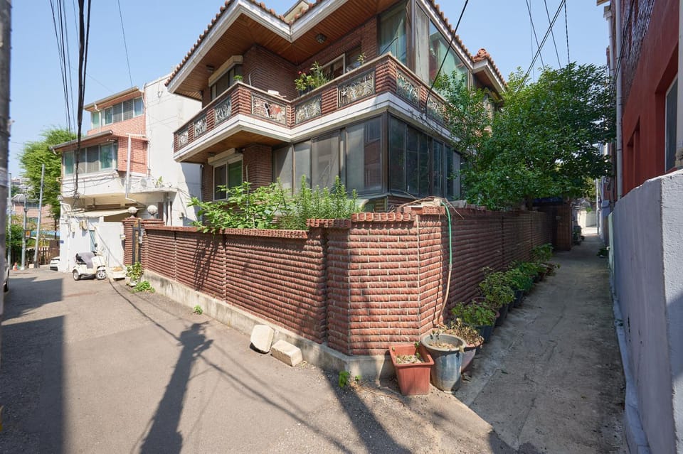 서울역 남산타워뷰 최대 6인 커플및 가족 및 단체 여행 감성숙소 evergreen Apartment in Seoul