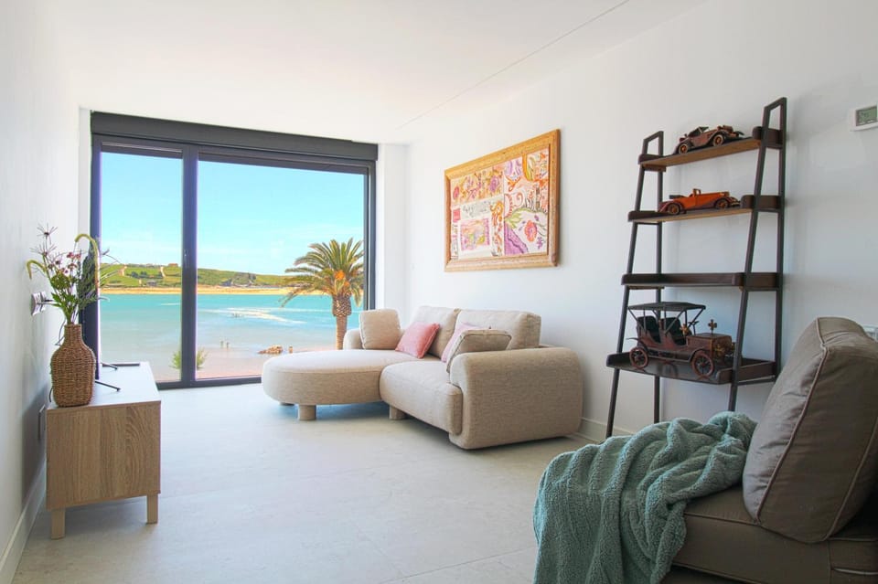 Living room, Beach