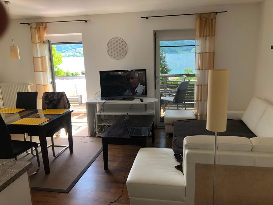 Traumblick Attersee Apartment in Salzburgerland