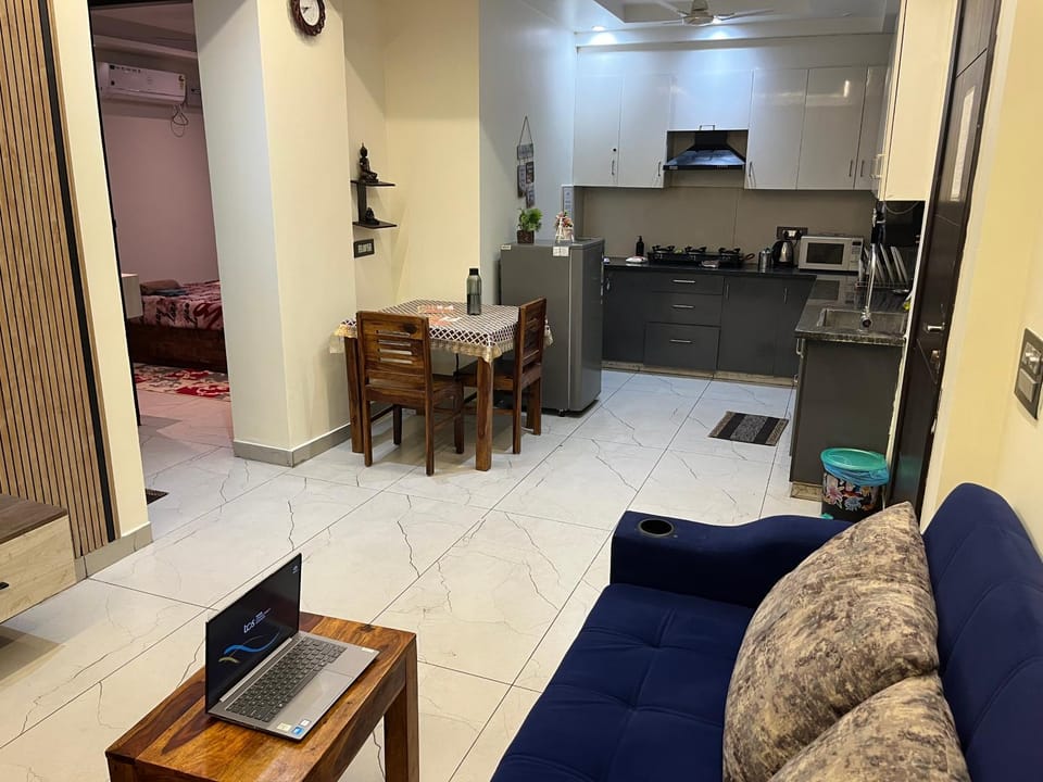 2BHK Apartment with Terrace-Cozy Stays Tapovan Rishikesh Apartment in Rishikesh