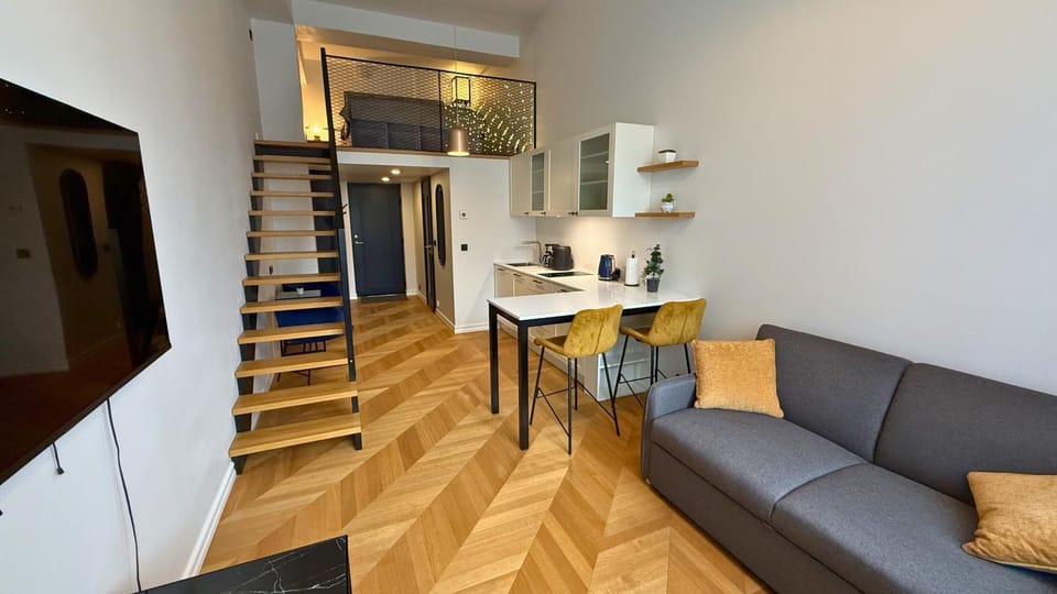 TV and multimedia, Living room, Dining area, kitchen