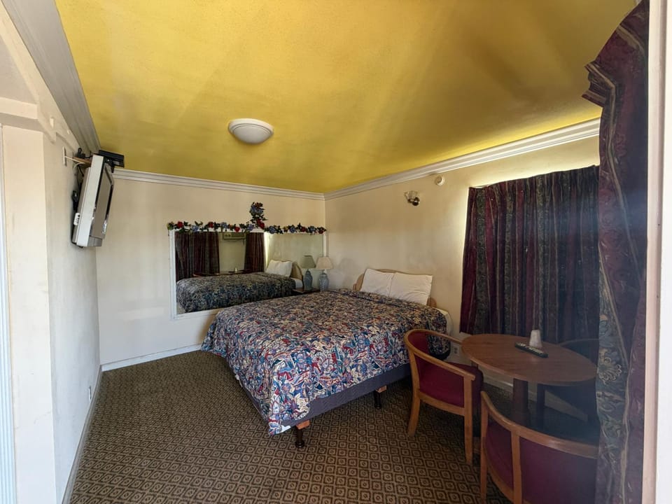 Colony Motel Motel in Inglewood