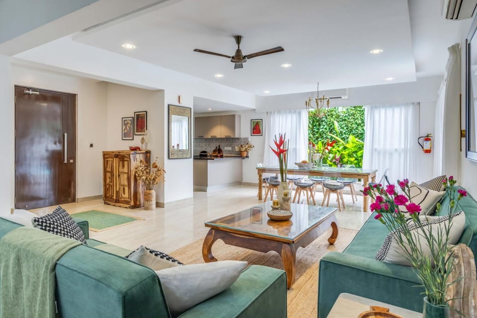 Living room, Seating area