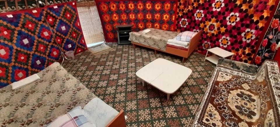 Bed, Photo of the whole room, Seating area, Bedroom
