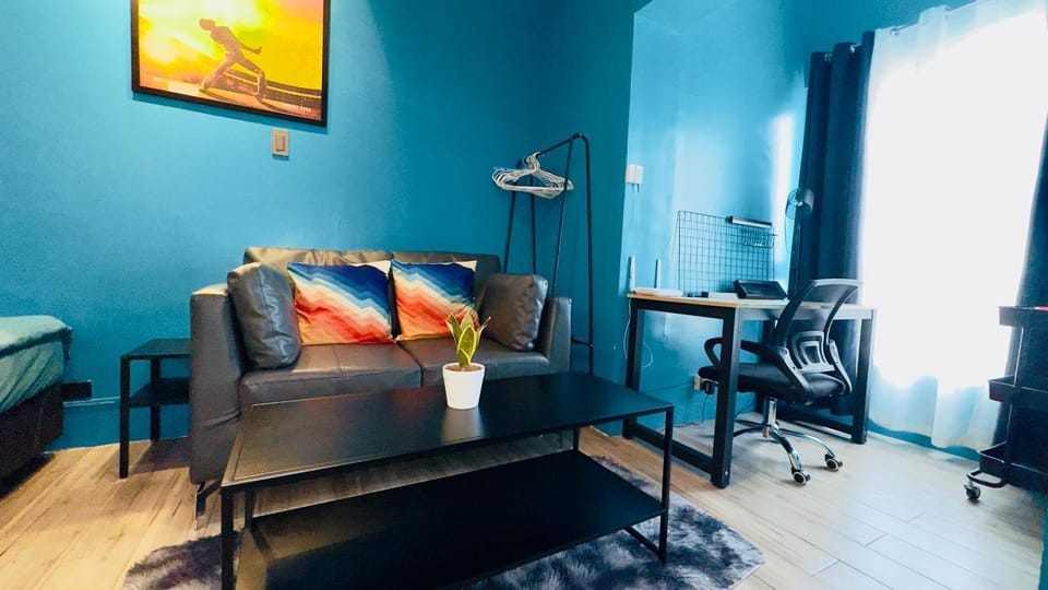 ManCave Studio Tomas Morato PS4 Netflix Apartment hotel in Quezon City
