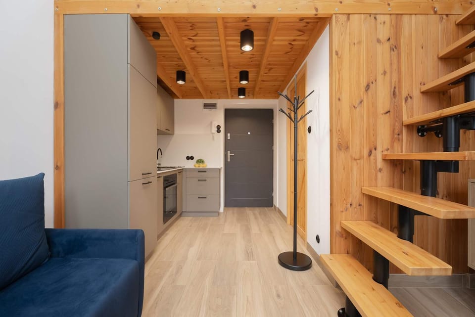 Kitchen or kitchenette, Seating area