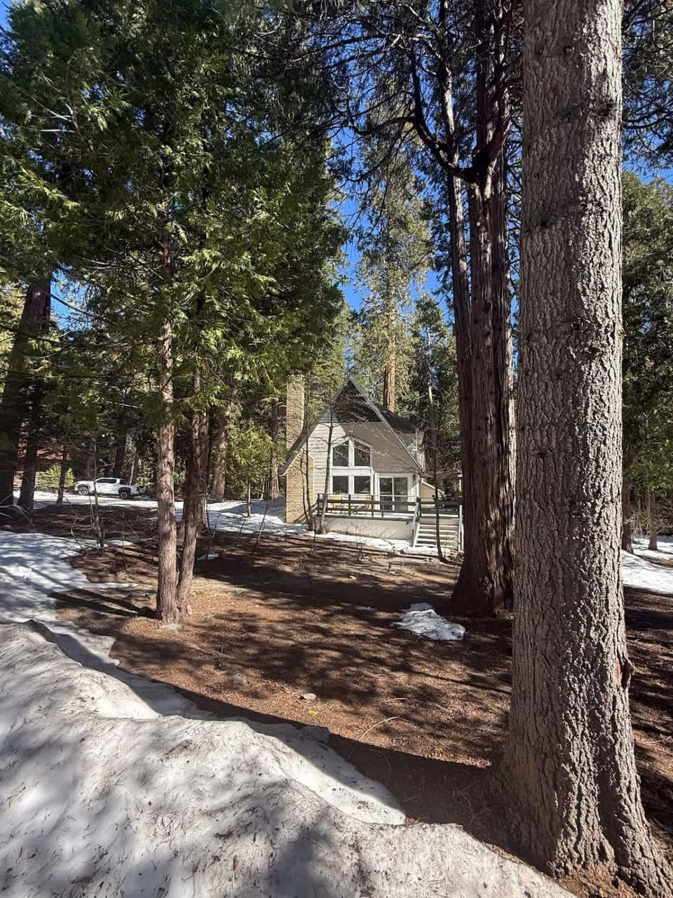 Peaceful Shaver Lake Mountain Retreat with Deck & Forest Views House in Shaver Lake