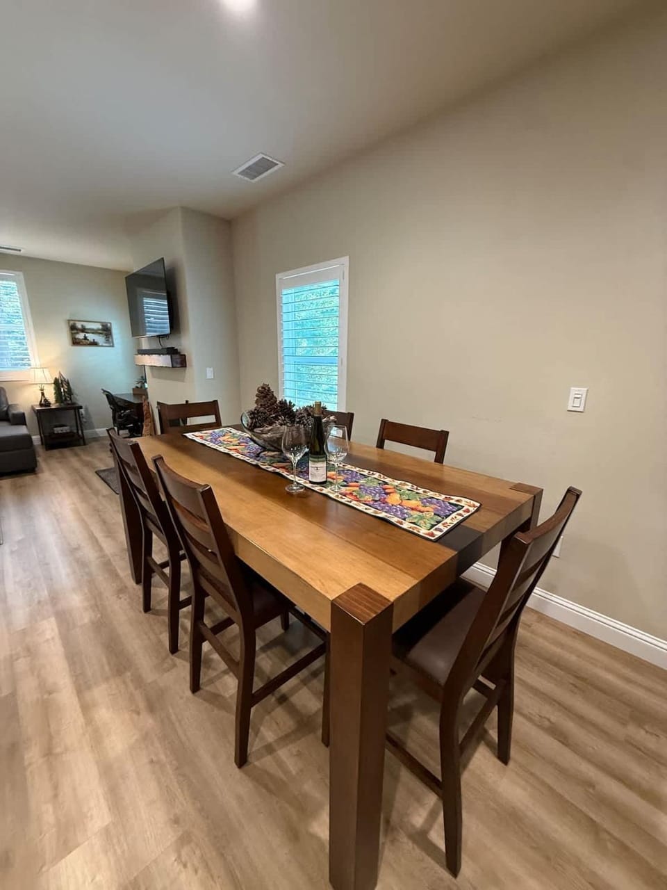 Silver Pine Getaway Cozy Ockenden Ranch Community Tennis Pickleball Basketball Courts House in Shaver Lake