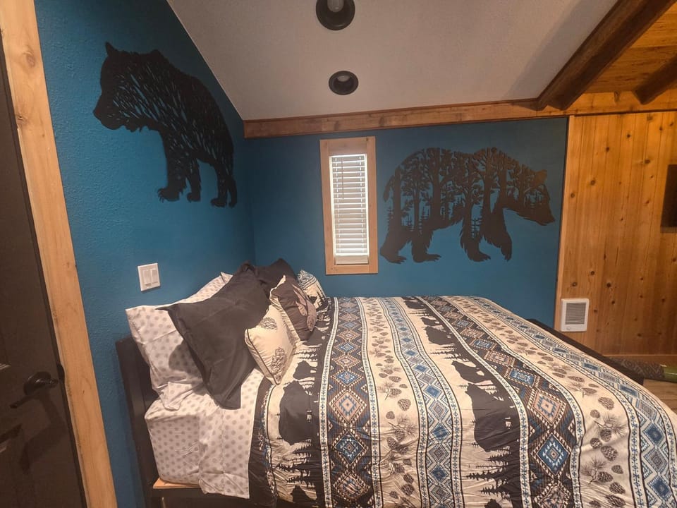 The Sol Duc Bear Inn Bed and Breakfast in Forks