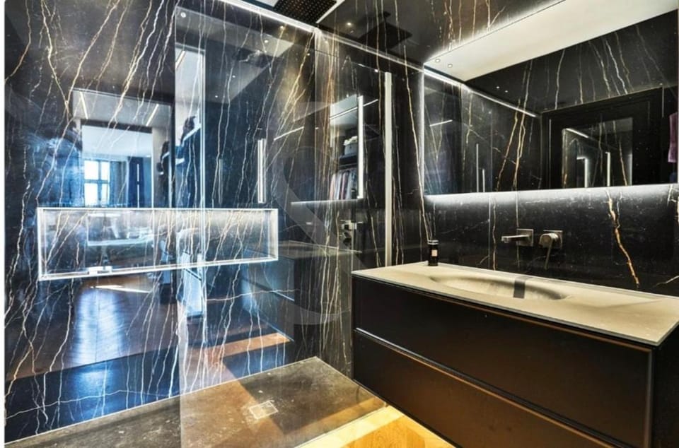 Magnifique appartement haussmannien 4 chambres Apartment in Les Sables-d'Olonne