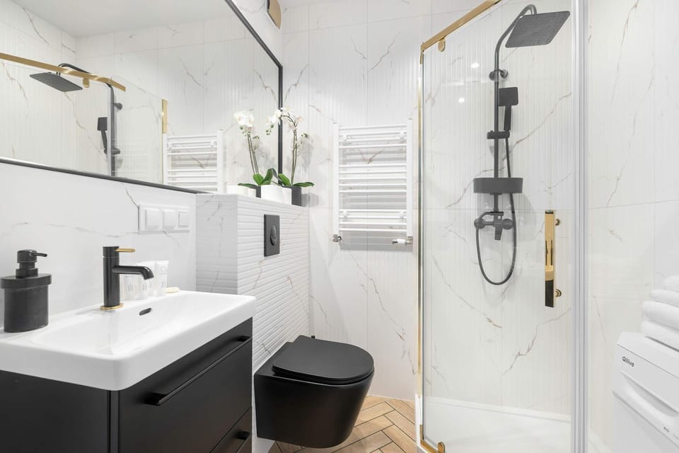 Shower, Bathroom