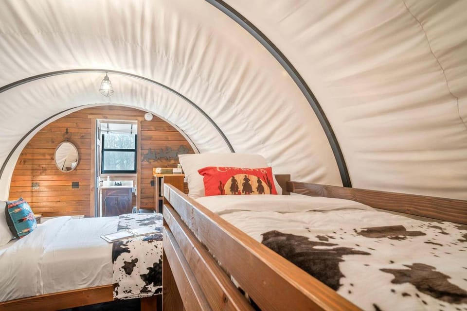 Luxury Glamping Caravan Stay Near Lake Taneycomo in Branson, Missouri House in Ozark Mountains