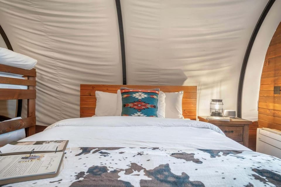 Luxury Glamping Caravan Stay Near Lake Taneycomo in Branson, Missouri House in Ozark Mountains