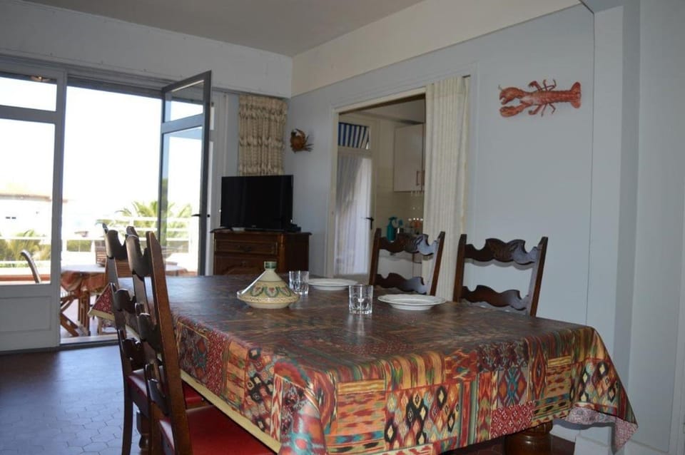 SC710-129D Appartement AU PORT VUE MER ST CYPRIEN PLAGE Apartment in Saint-Cyprien