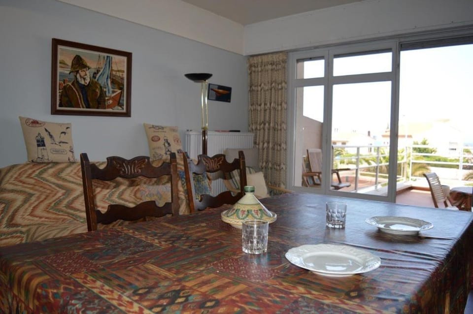 SC710-129D Appartement AU PORT VUE MER ST CYPRIEN PLAGE Apartment in Saint-Cyprien