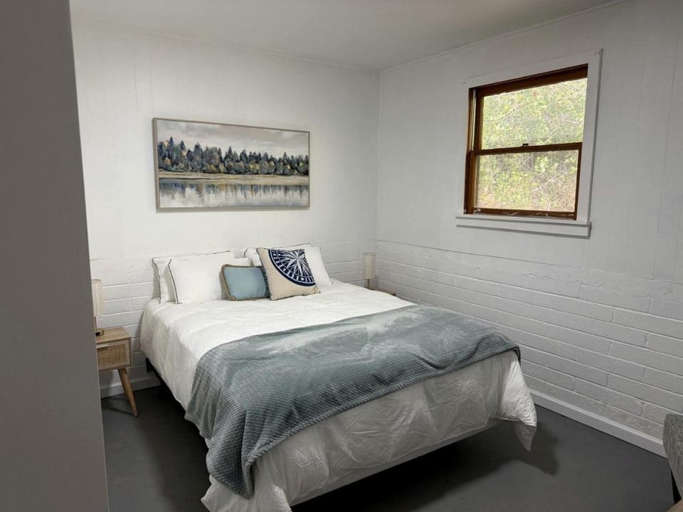 Historic Cabin Retreat with Lake Views & Dock Access in Swan Valley, Idaho Cabin in Idaho