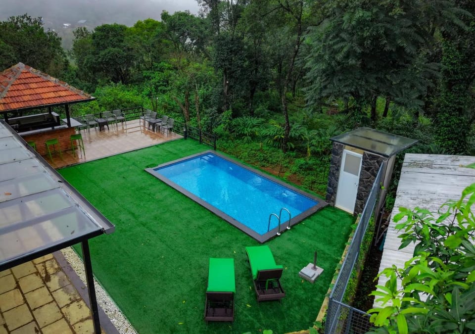 Natural landscape, Garden, Swimming pool, Swimming pool