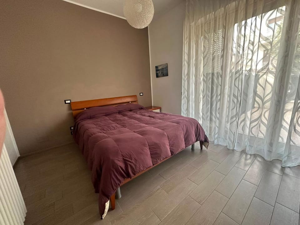MARISA HOME ingresso indipendente con corte e garage Apartment in Civitanova Marche