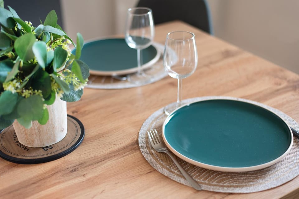 Dining area, Meals