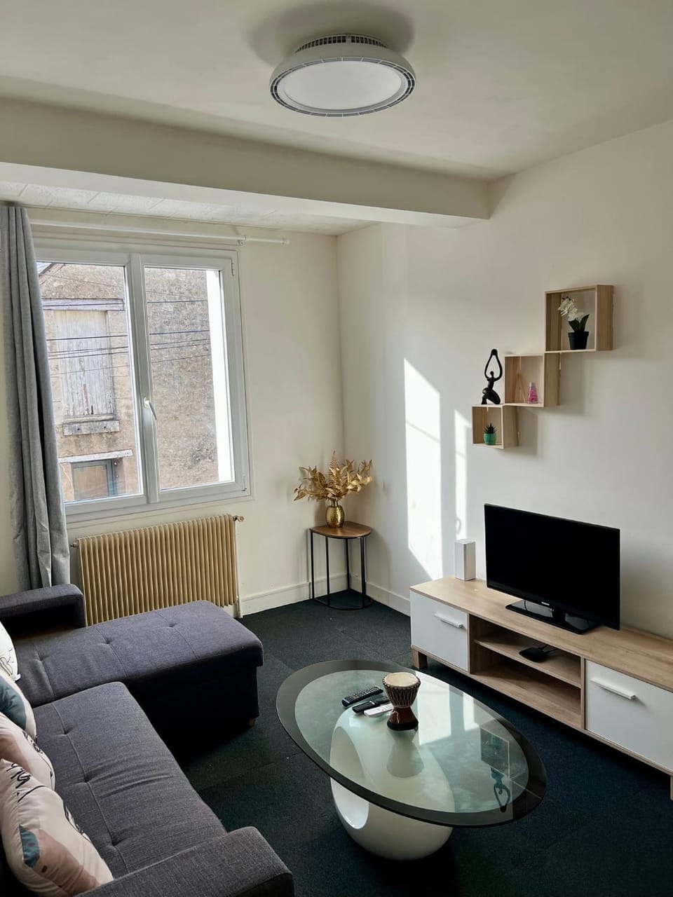 Communal lounge/ TV room