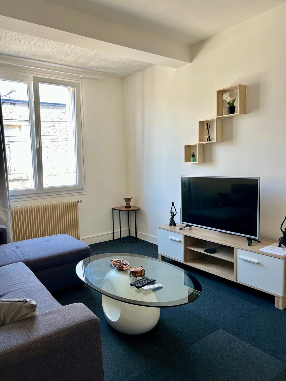 Communal lounge/ TV room, TV and multimedia, Living room