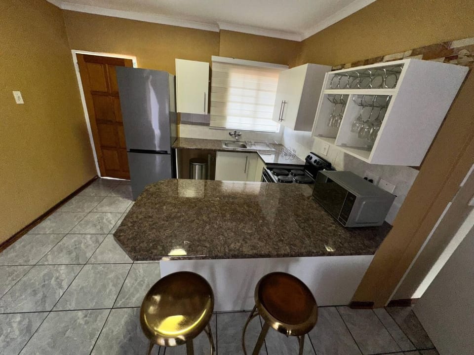 39 Summerplace West Acres Apartment in South Africa