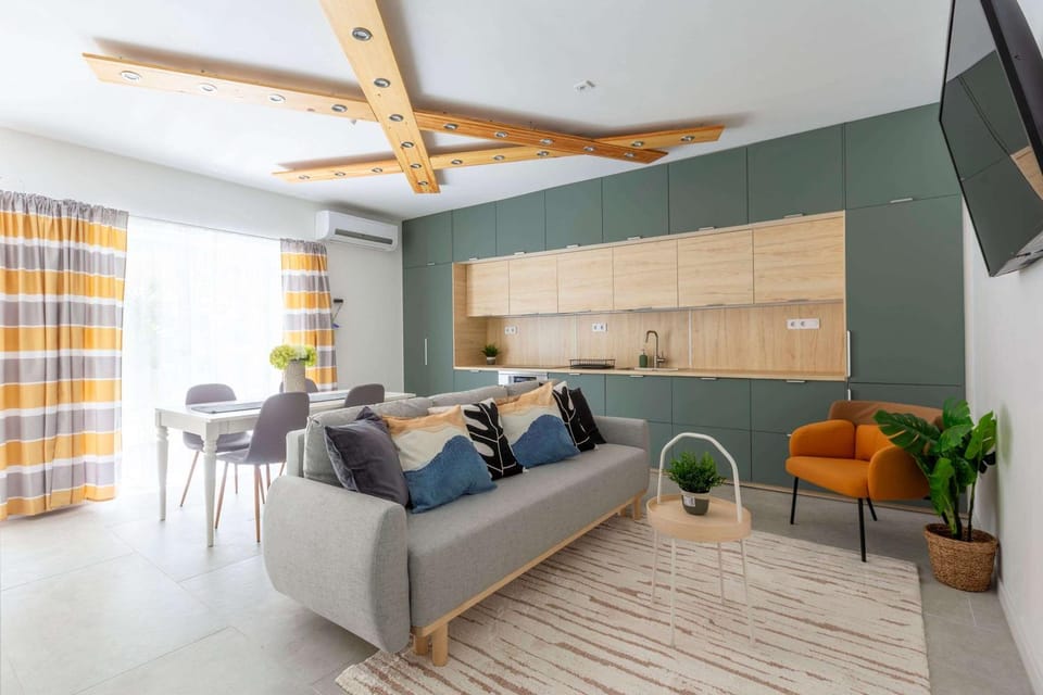 TV and multimedia, Living room, Seating area