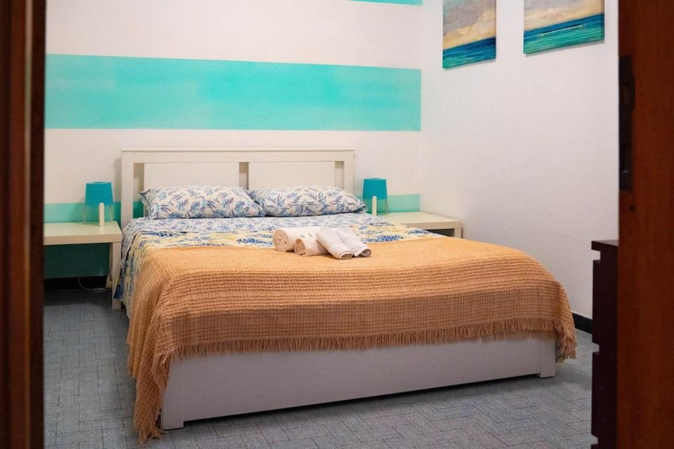 Lemon Home - AC & Sea View Apartment in Monterosso al Mare
