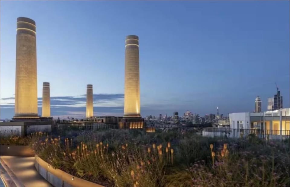 LUX 3 bed Batersea power station Apartment in London