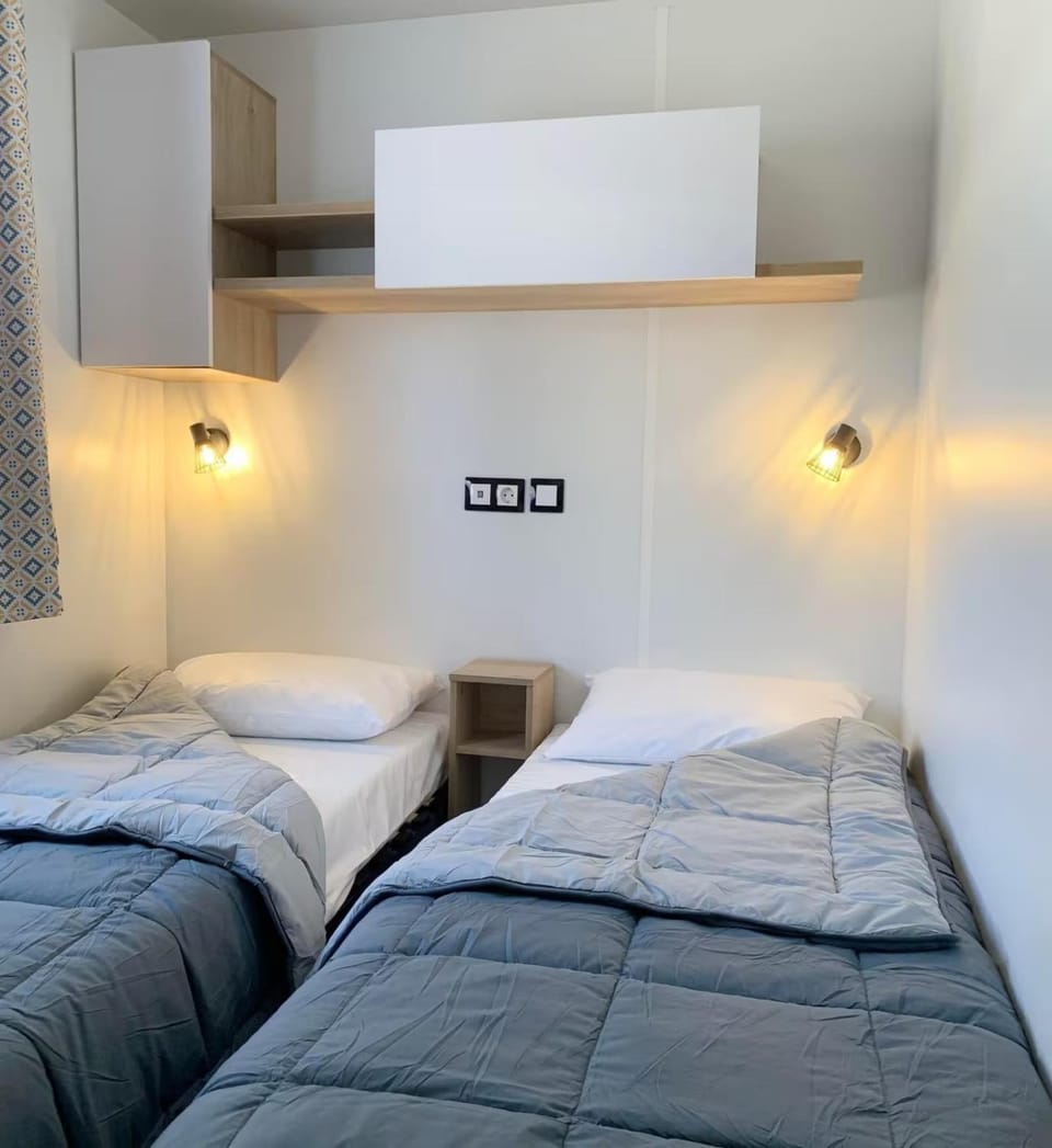 Mobil-home 8pers Proche des plages et piscine House in Canet-en-Roussillon