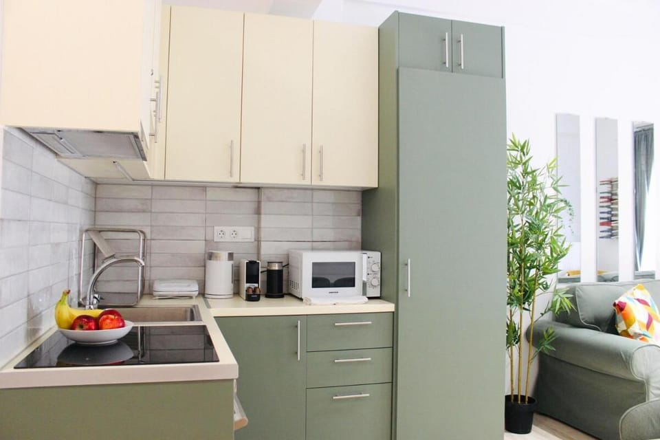 Stylish 2BR Flat Near Acropolis - 11 min drive Apartment in Kallithea