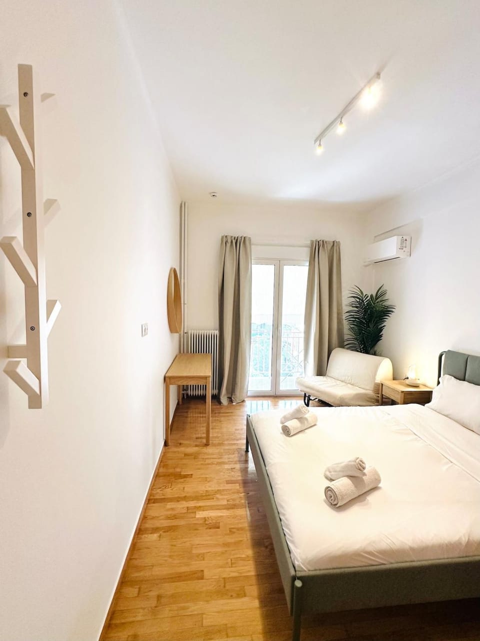 Stylish 2BR Flat Near Acropolis - 11 min drive Apartment in Kallithea