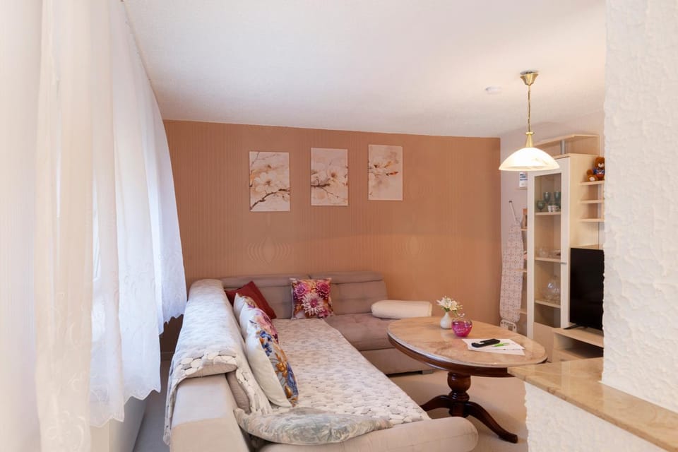 Fewo Bienchen in 04680 Colditz Apartment in Saxony