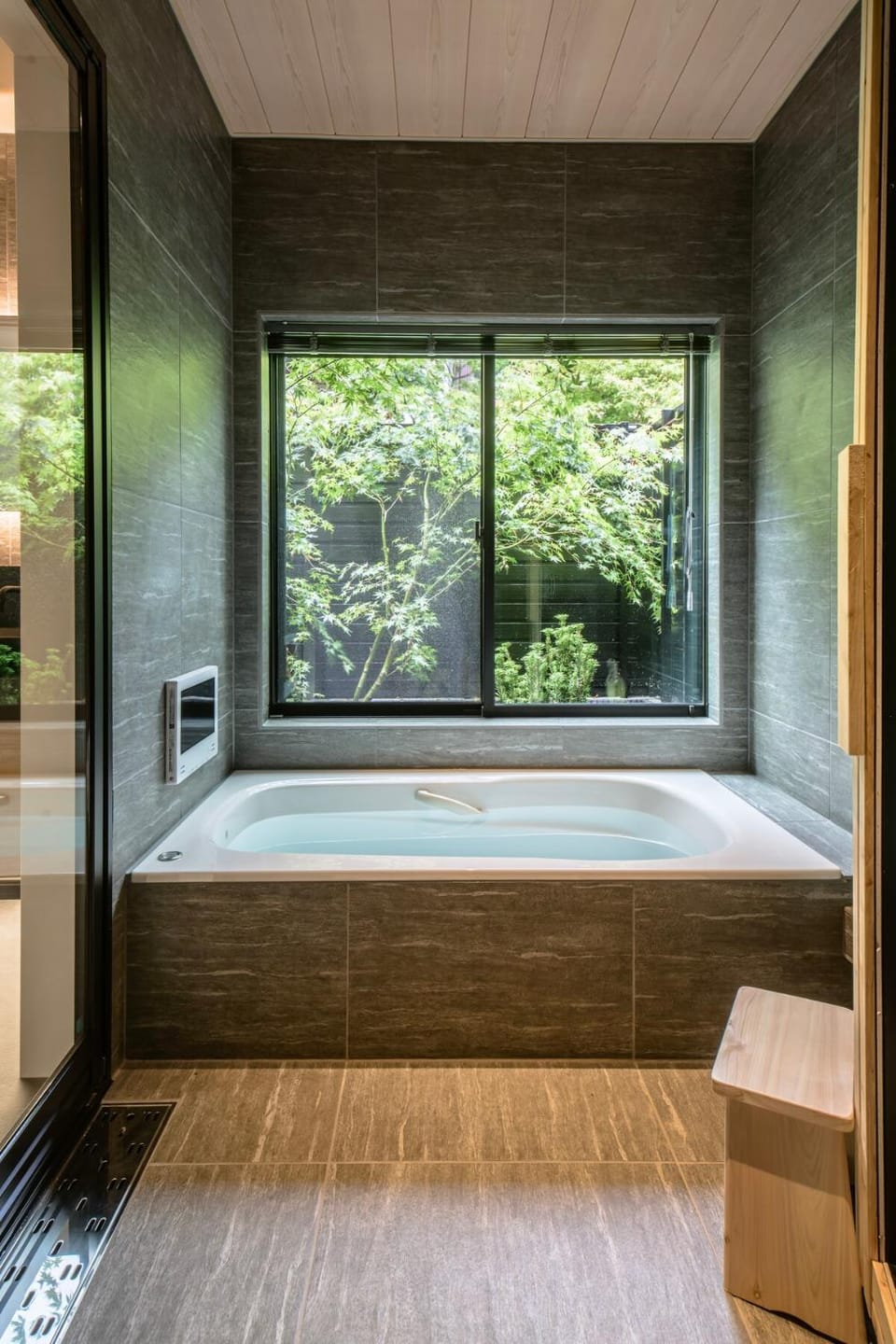Bathroom, Bath