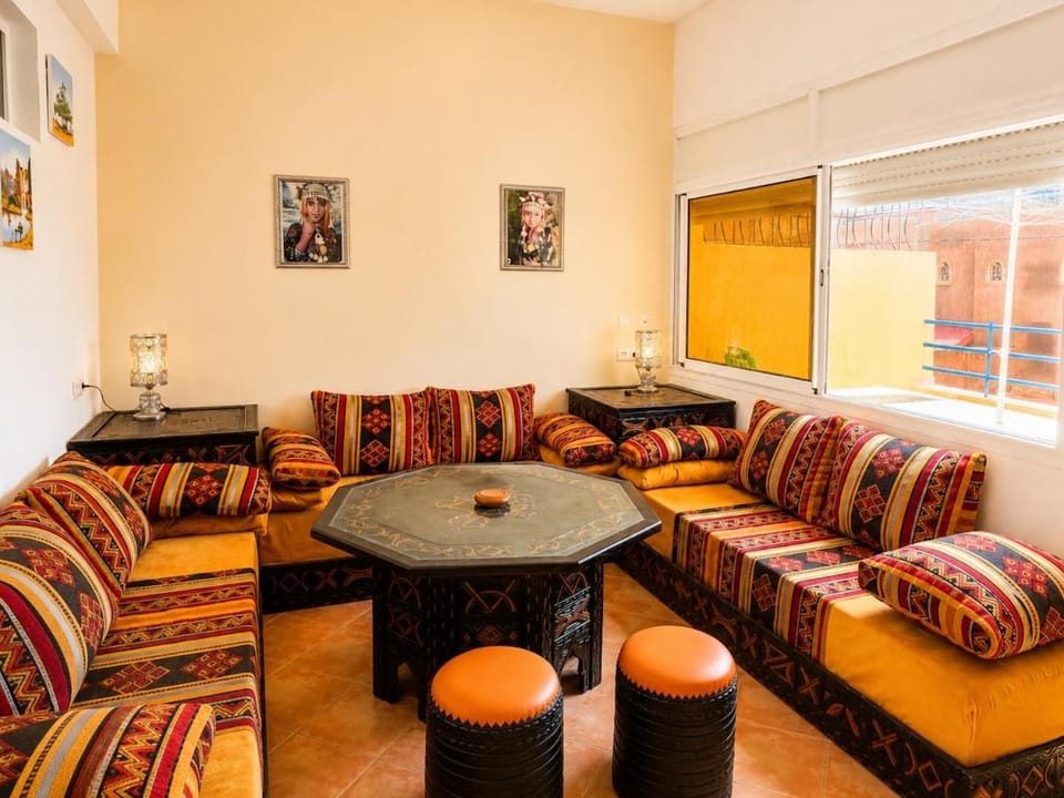 Communal lounge/ TV room, Living room