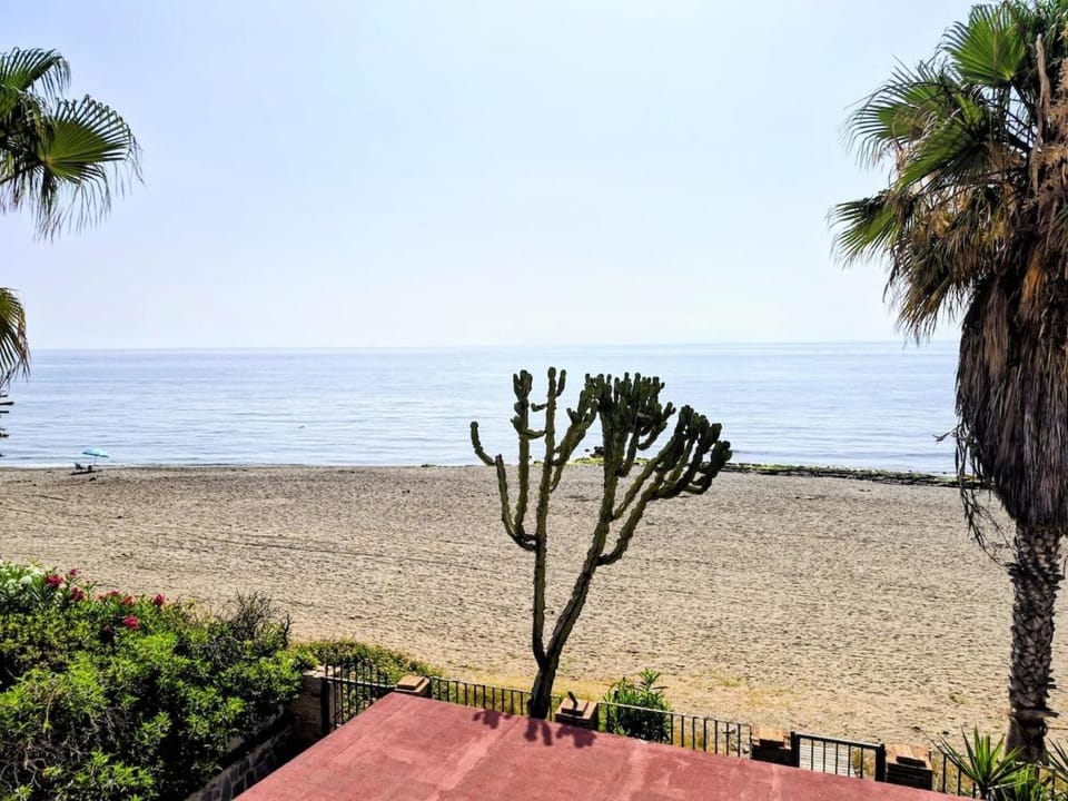 EROS, Acceso privado a la playa con parking Apartment in Spain