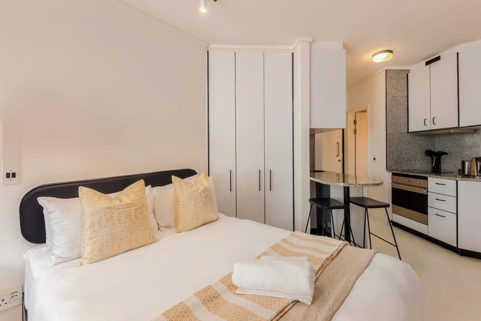 Flamingo -Seapoint Apartment in Sea Point