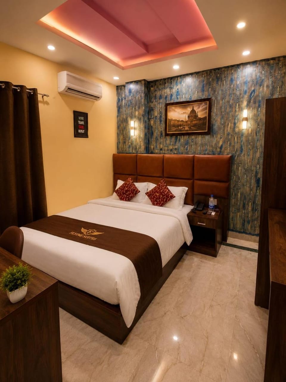 Bed, Living room, Photo of the whole room, Seating area, Bedroom, air conditioner